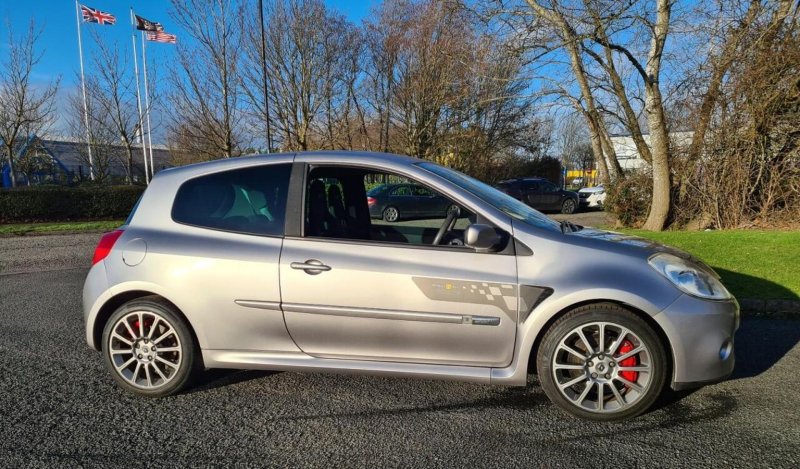 RENAULT CLIO