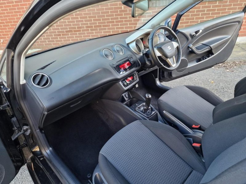 SEAT IBIZA