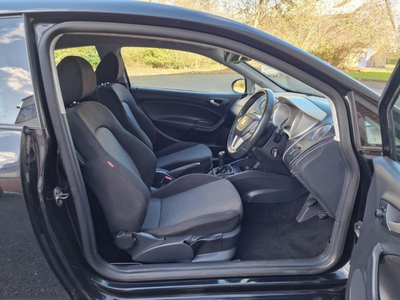SEAT IBIZA