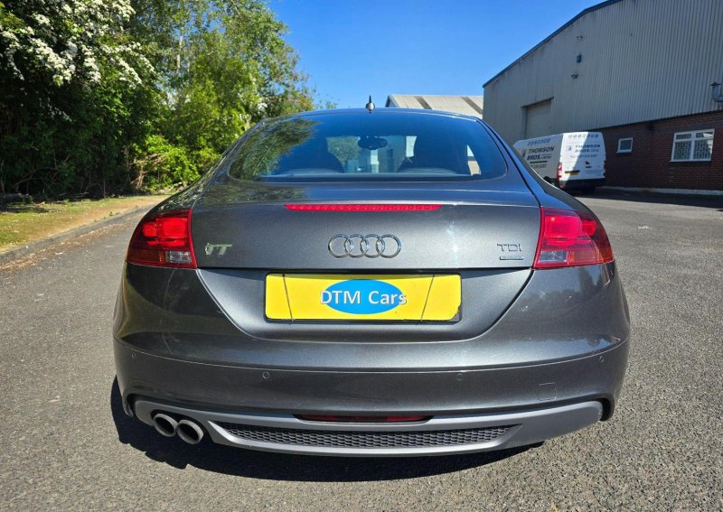 AUDI TT