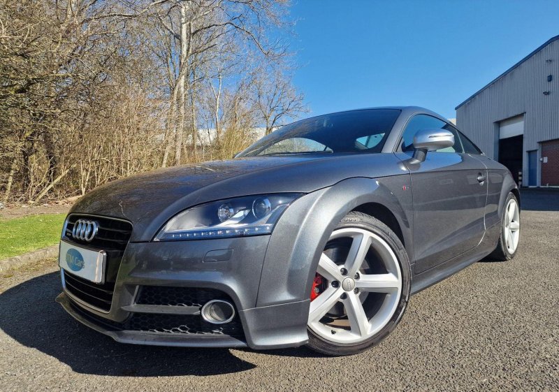 AUDI TT