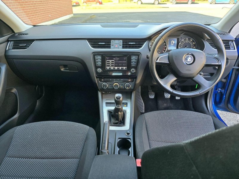 SKODA OCTAVIA