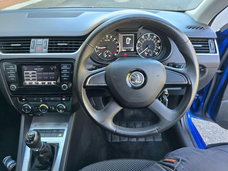 SKODA OCTAVIA