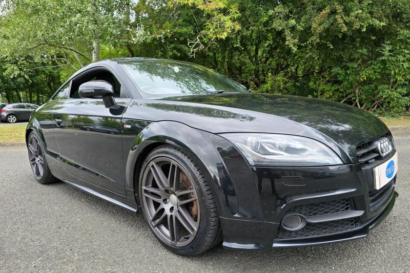 AUDI TT