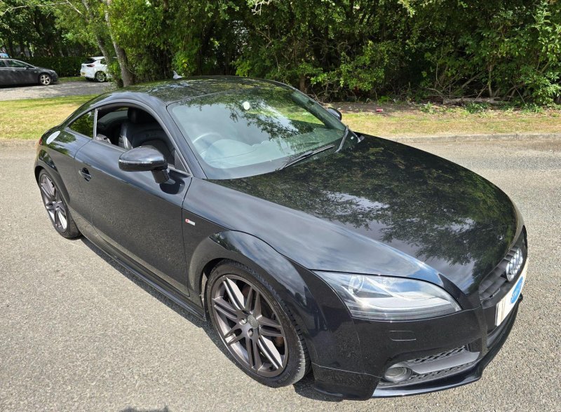 AUDI TT