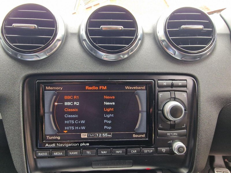 AUDI TT