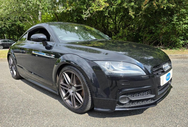 AUDI TT