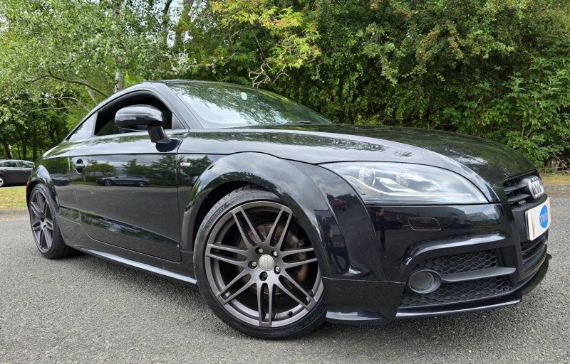 AUDI TT