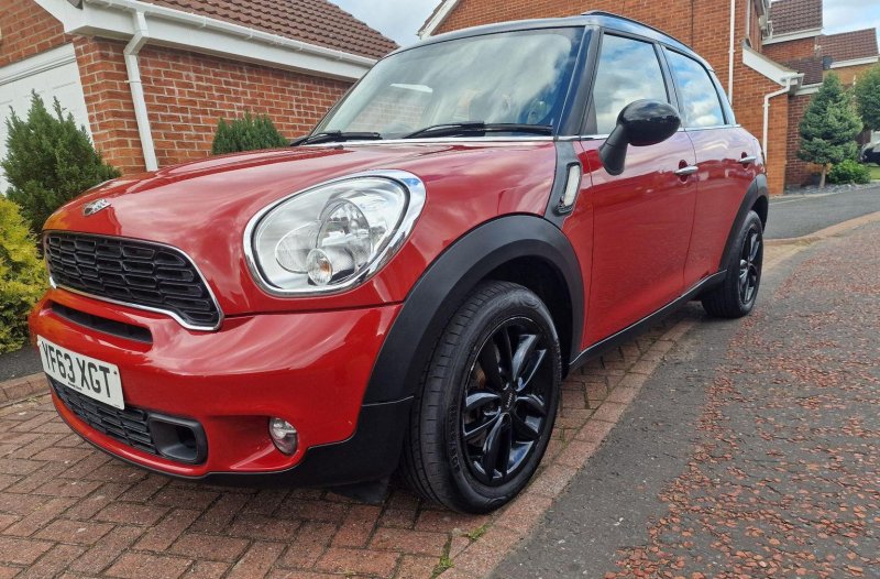 MINI COUNTRYMAN