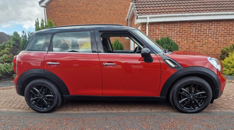 MINI COUNTRYMAN